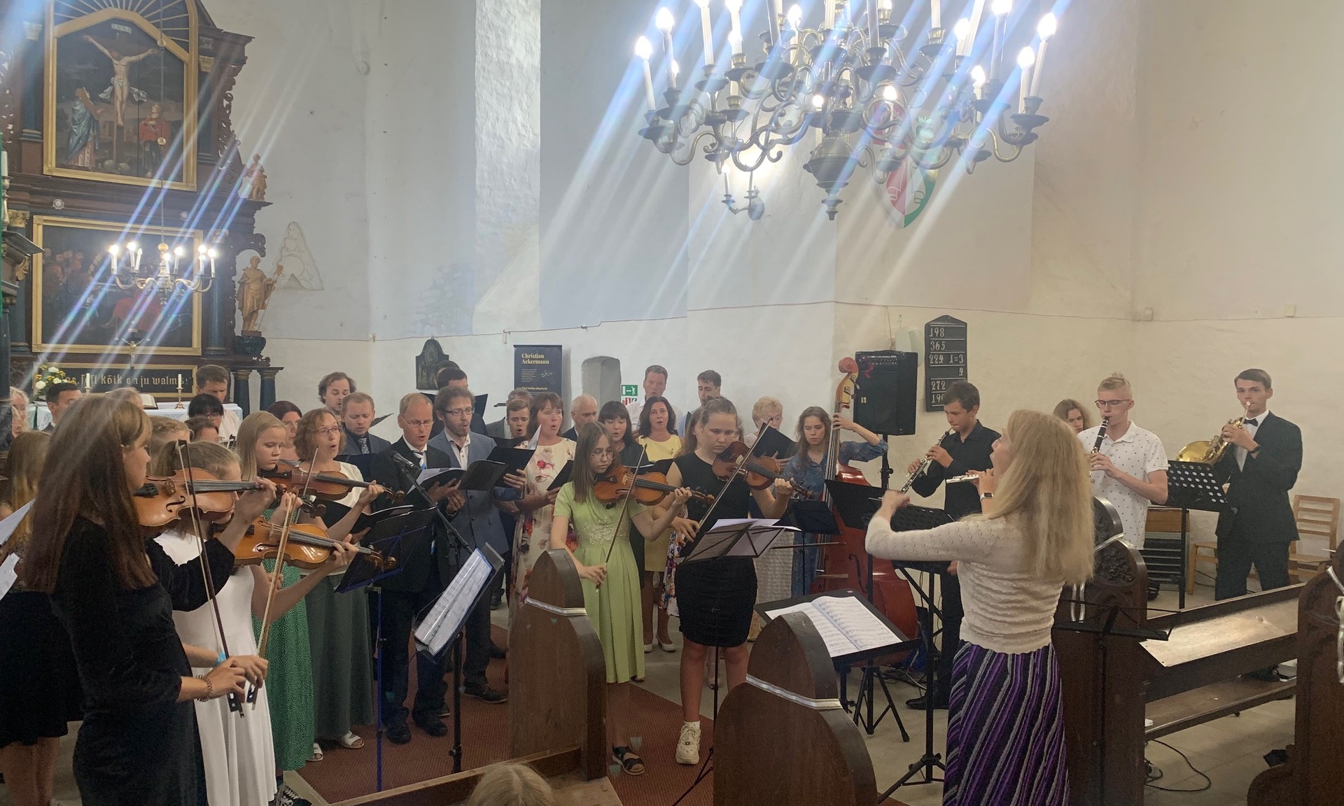 Orkester tähistas 10. ja Türi kogudus 90. aastapäeva